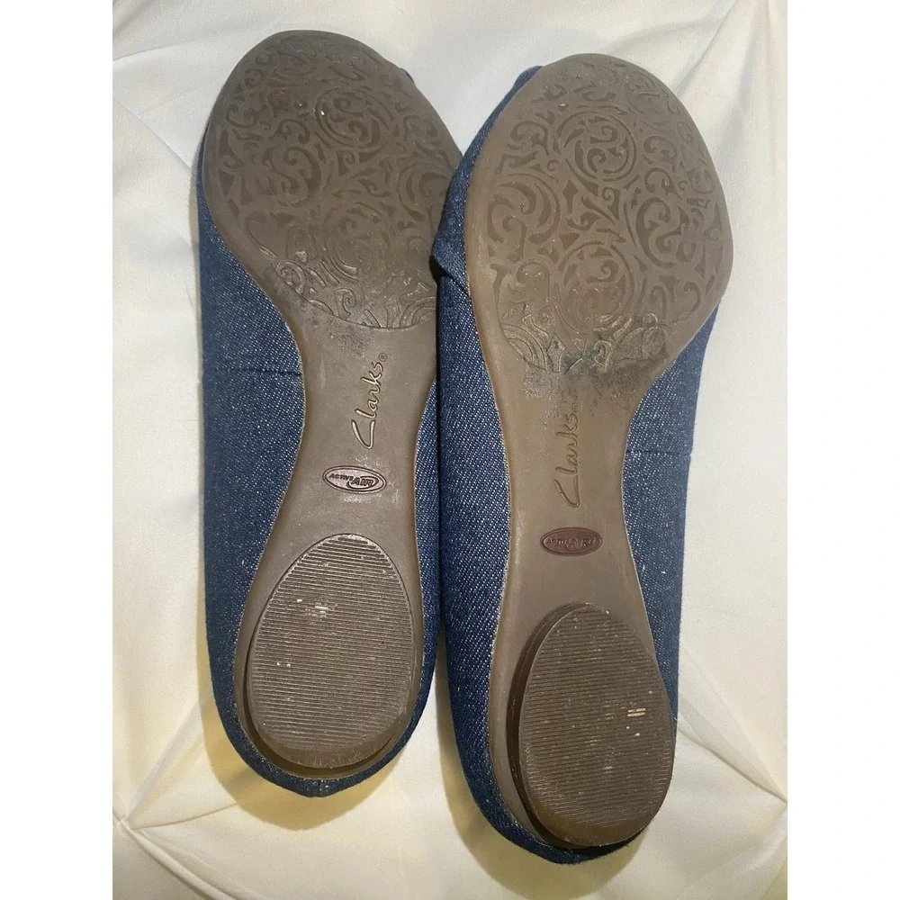 Clarks‎ Artisan Women's 7 Blue Denim Bow Ballet Flats Peep Toe Shoes - Picture 6 of 6